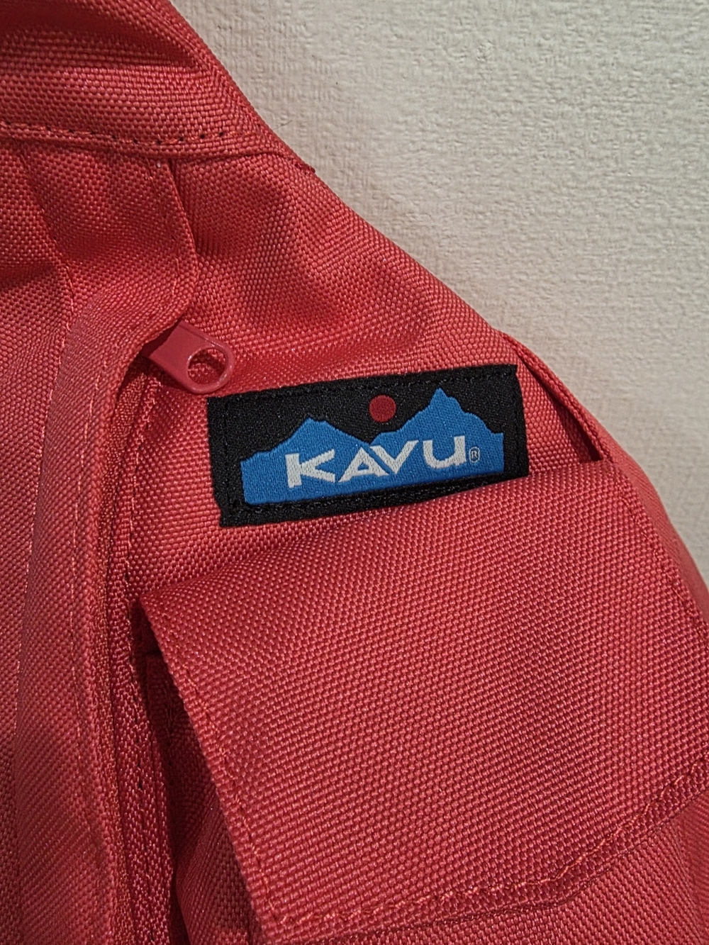 KAVU Mini Rope Sling NWT - Picture 2 of 4